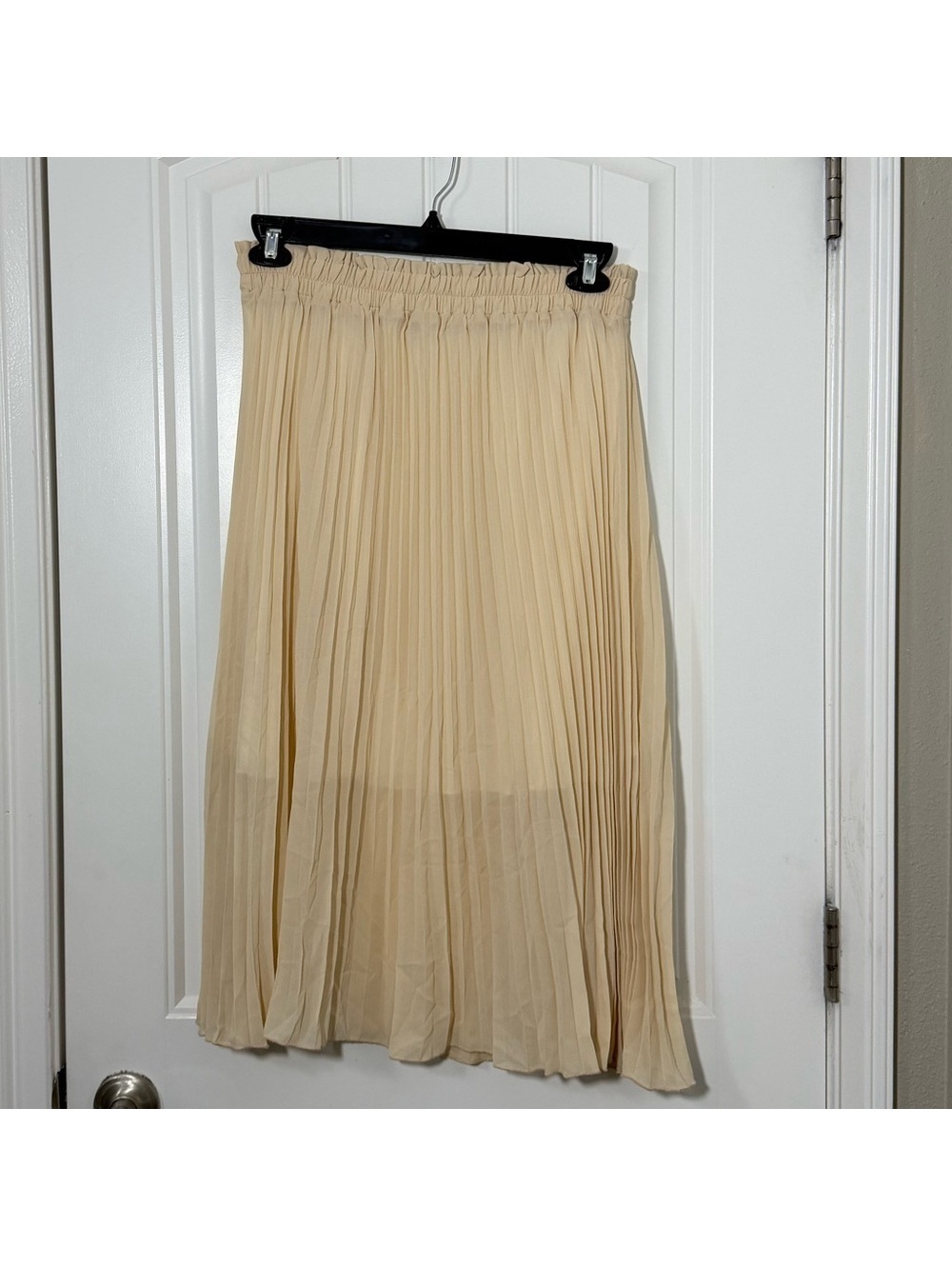 Pleated Cream Midi Skirt